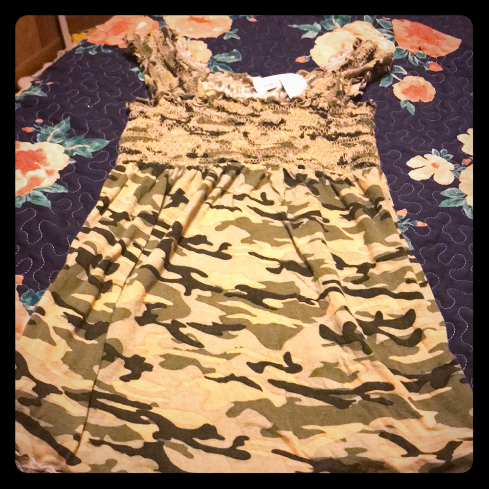 Camo tank top